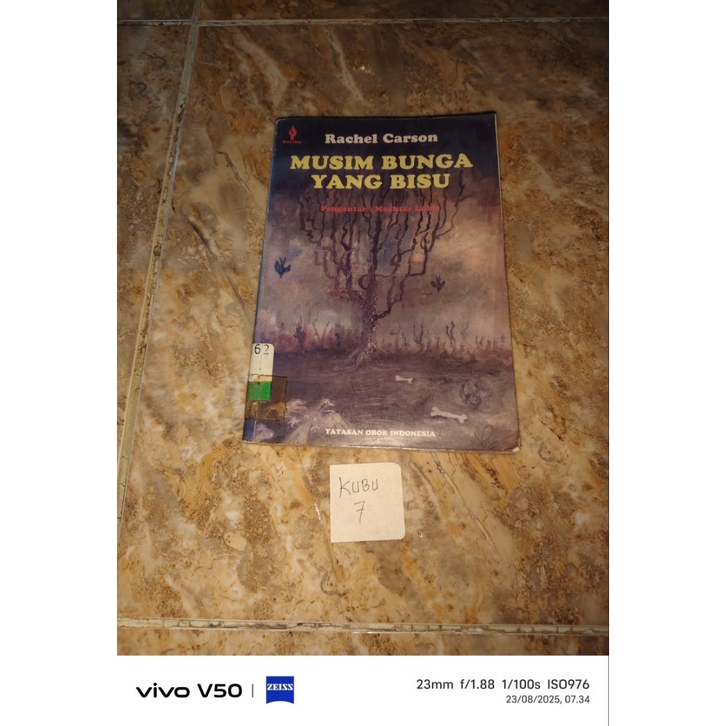 Buku Musim Bunga yang bisu by Rachel Carson