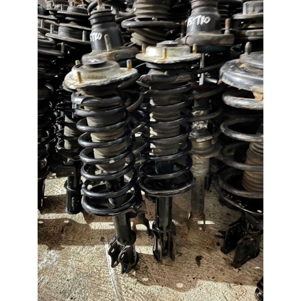 Shock Wuling Confero Depan Set