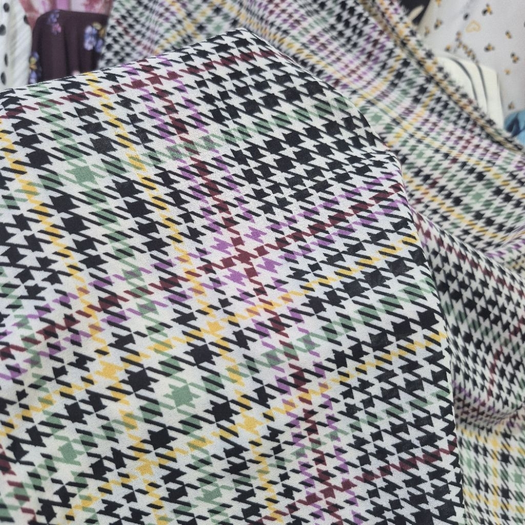 KAIN ZARA CREPE PREMIUM MOTIF KOTAK SISA GARMENT - KAIN CREPE MOTIF KOTAK - KAIN MOTIF KOTAK HARGA P