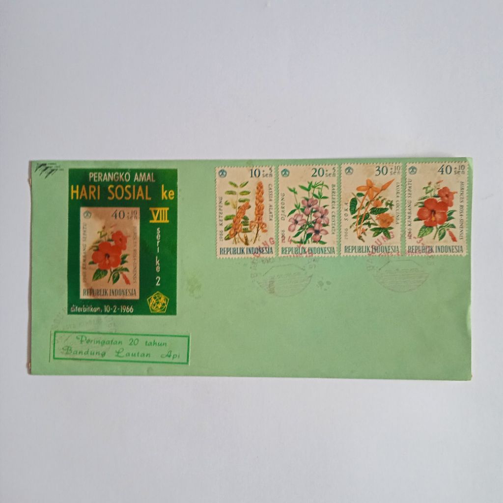 

Antik Vintage Perangko Sampul Hari Pertama Hari Sosial Ke VIII Terbit 10 Februari 1966 Utuh Layak Koleksi