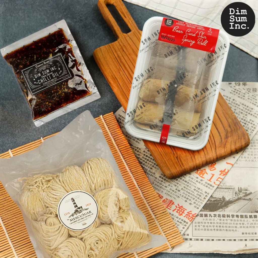 

Bakmie / Mie x Beancurd Spring Roll / Lumpia Kulit Tahu x Chili Oil Sachet / Minyak Cabai I Paket Special Bakmie by Dimsum Inc
