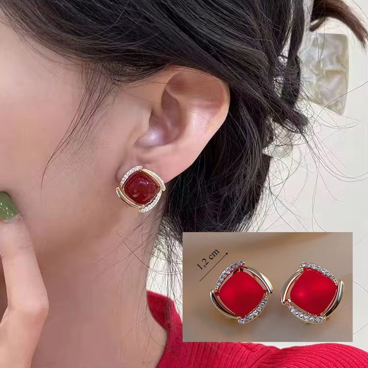 Anting Merah Anting Wanita Tindik Merah Perhiasan Wanita AT1020