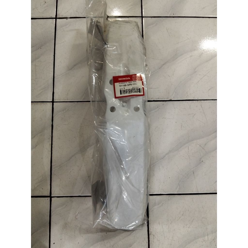 Spakbor depan untuk motor Win trail number part 61100GF6111