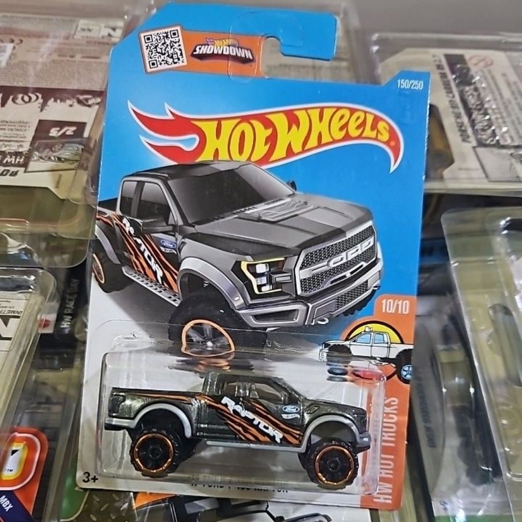 Hotwheels 17 Ford f-150 Raptor