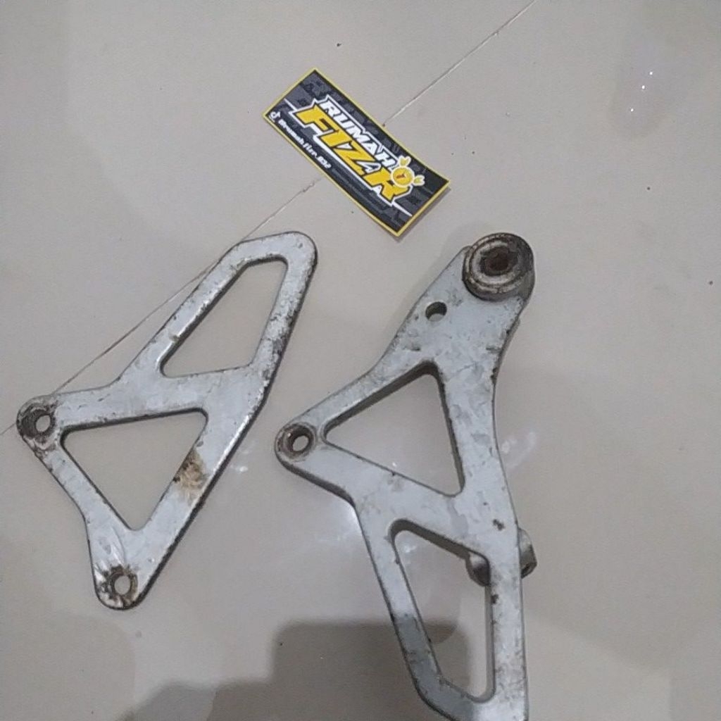 kupingan rangka satria 2tak HIU LUMBA TROMOL RGV120 RG SPORT 110 RG RGX original