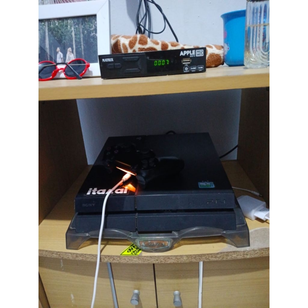 ps 4 6.72 merek sony