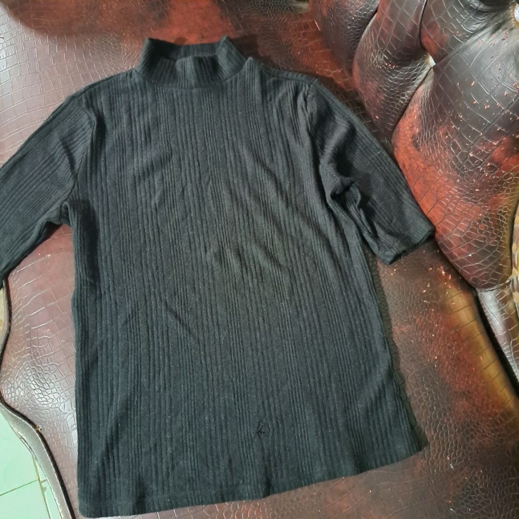 anko ori turleneck lengan pendek knit rajut hitam kaos polos lembut