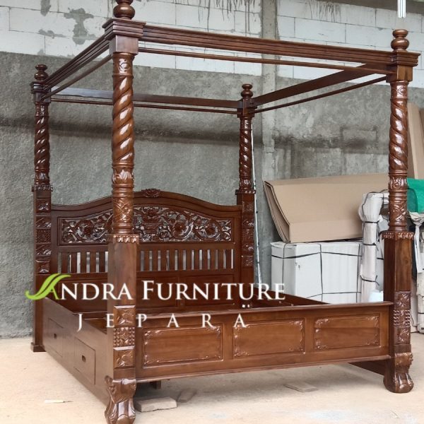 Divan, Dipan Atau Tempat Tidur Full Ukir Kayu Jati Kanopi Tiang Ulir 2 Laci