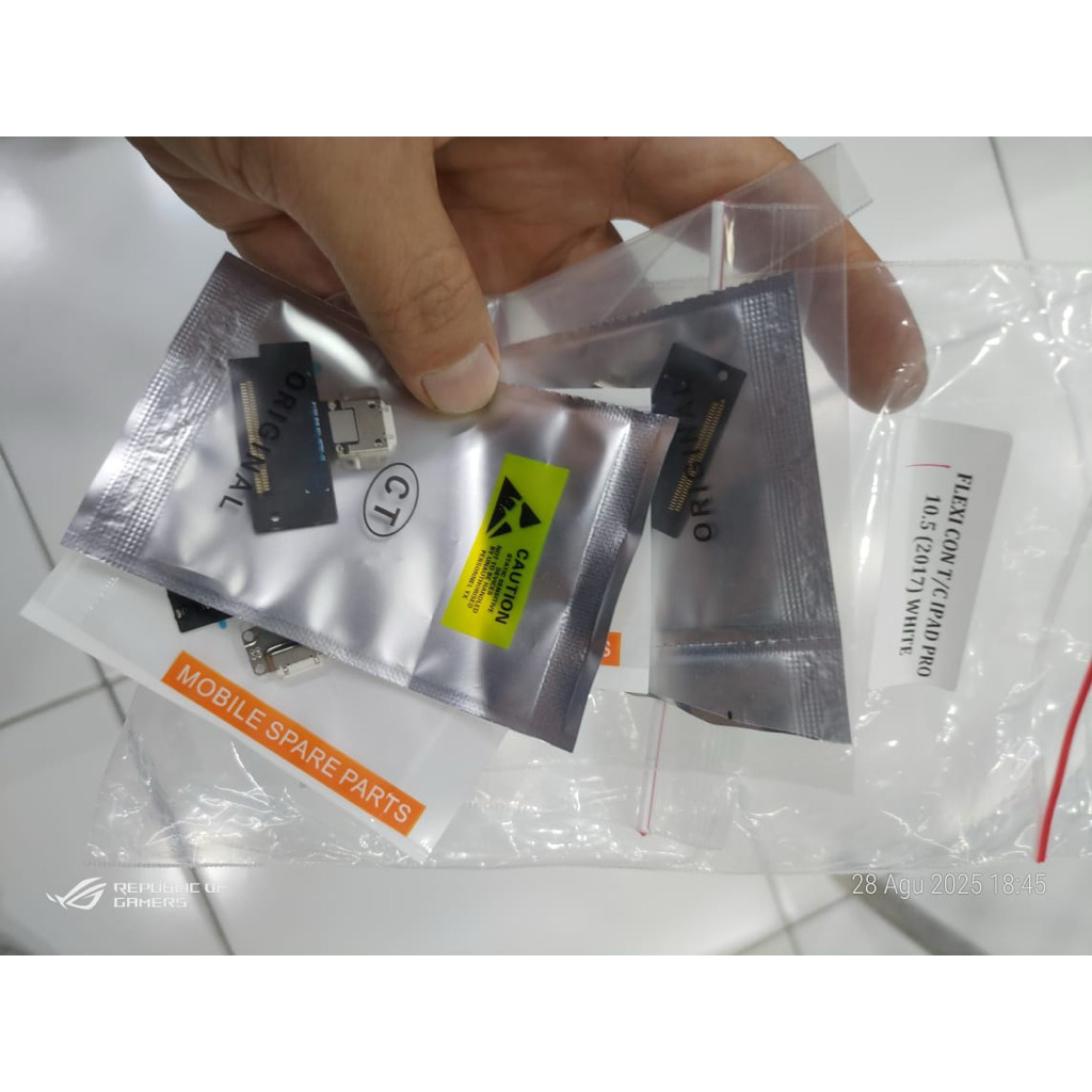 flexible charger ipad pro 10.5 2017 cabutan / copotan ibox