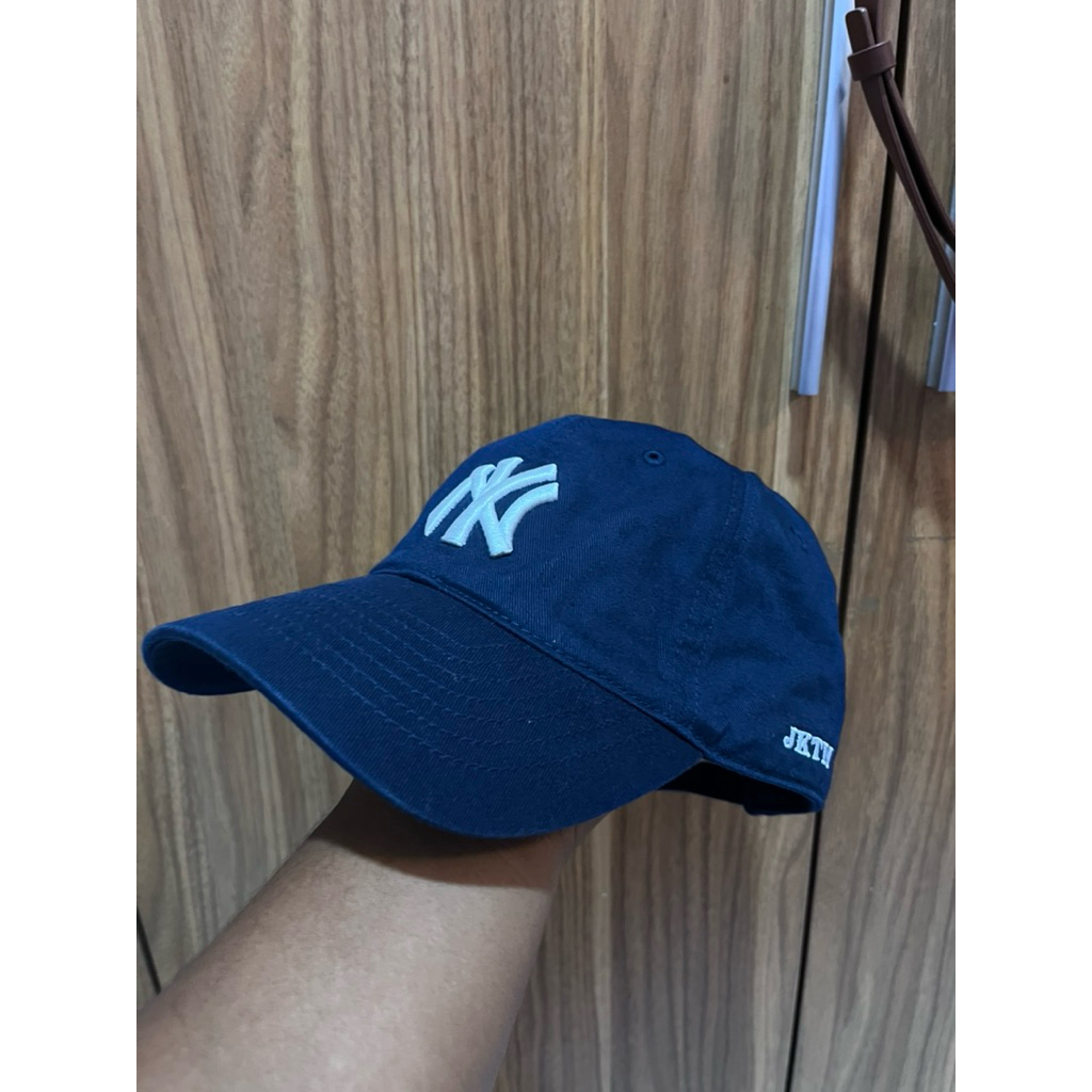 topi MLB ori