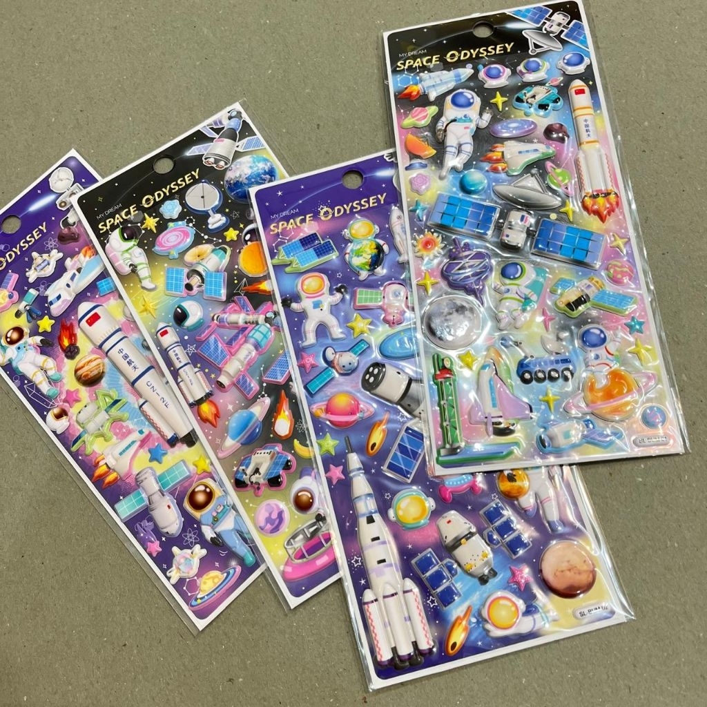 

Stiker Astronot Luar Angkasa dan Planet