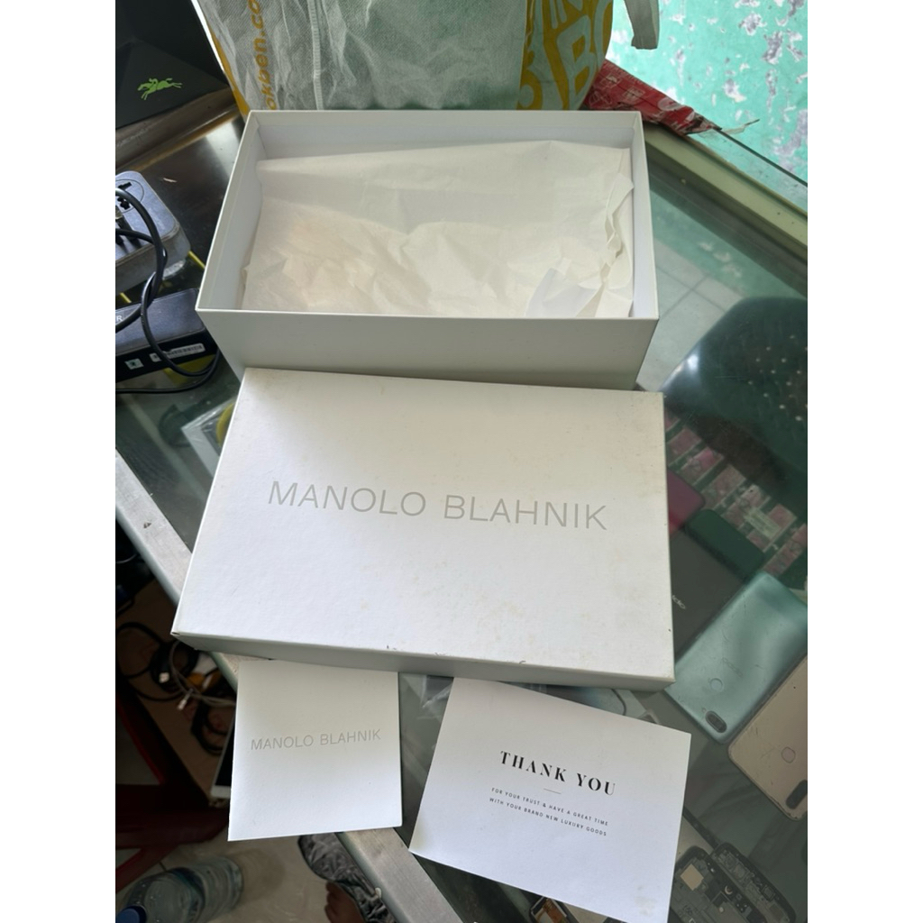 DUS BOX KOTAK SANDAL MANOLO BLAHNIK ORIGINAL 100%