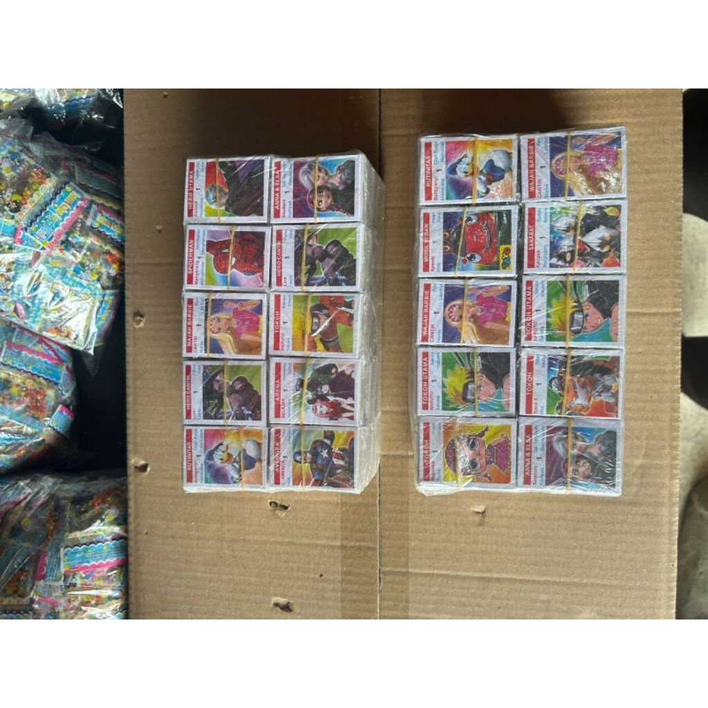 Mainan kartu wayang atau kwartet ecer dan pack