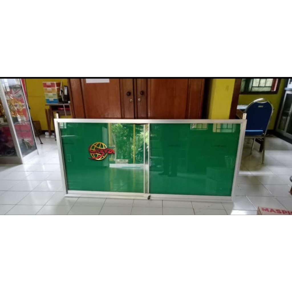 

MADING KACA / PAPAN PENGUMUMAN 100 × 120 cm