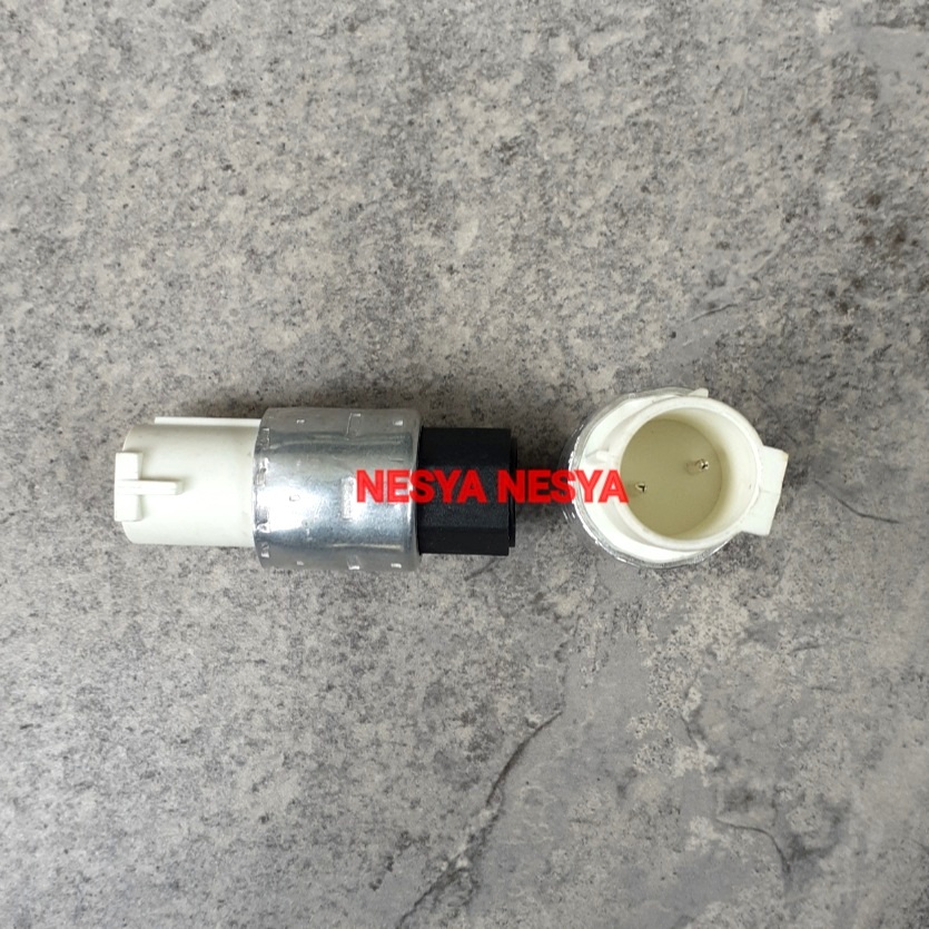 Low Pressure Switch Sensor ( LPS ) AC Mobil Ford Escape 3.0 L - 3000 CC - 2967 CC - Kaki Kabel Pin 2