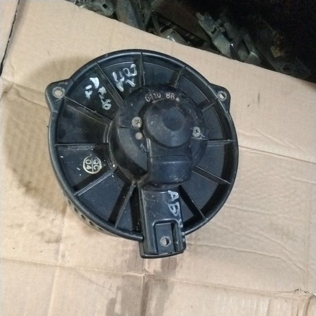 DINAMO BLOWER AC TOYOTA CORONA ABSOLUTE /EX SALAOON ST 171/ST191