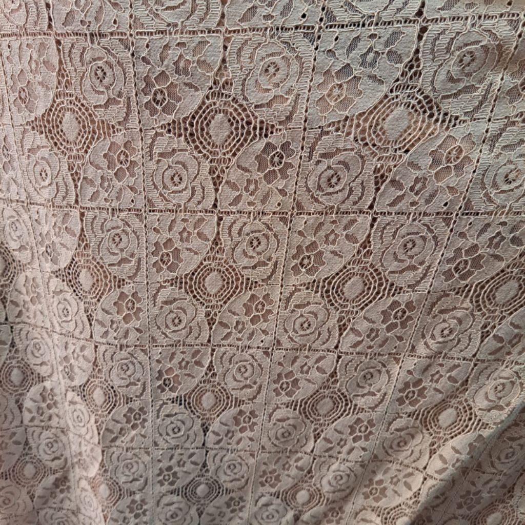 kain brokat semi Prada | kain brokat meteran | kain brokat katun