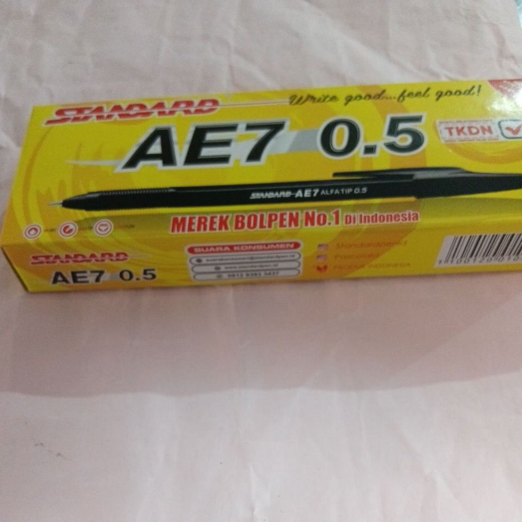 

pulpen standard AE7 hitam 05 isi 12 pcs