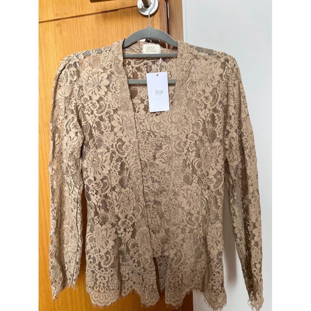 Kebaya Kutu Baru. Zest House Kebaya