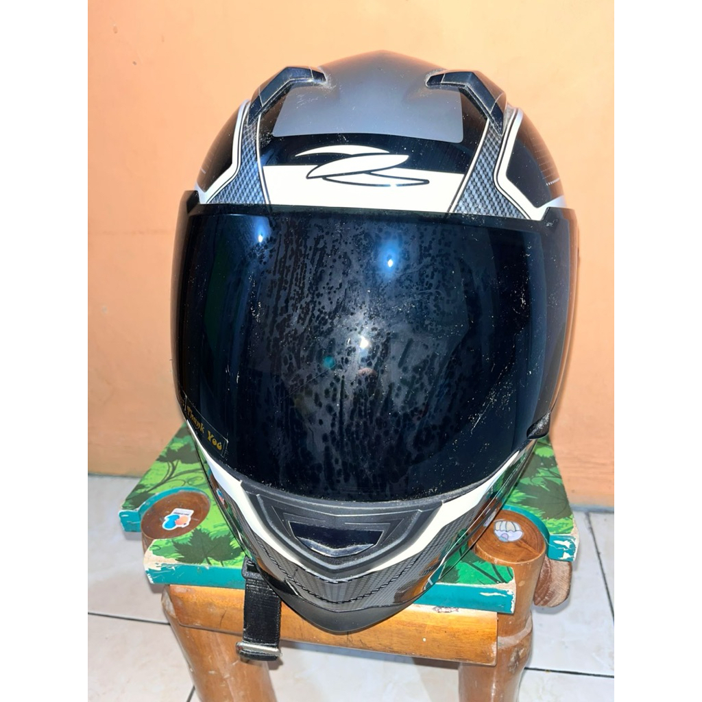 [SECOND] HELM ZEUS 811 BLACK GREY