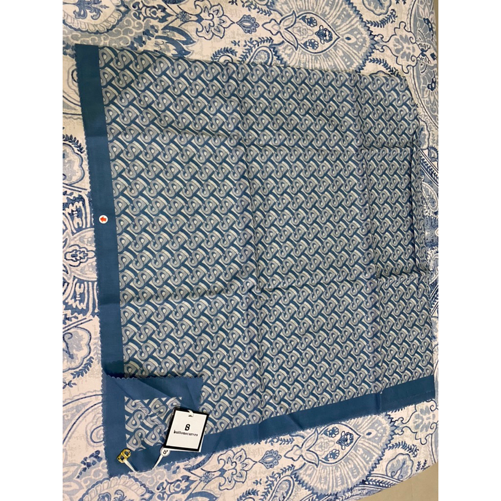 Faded denim as is item Buttonscarves seri Bimu baru tanpa boks