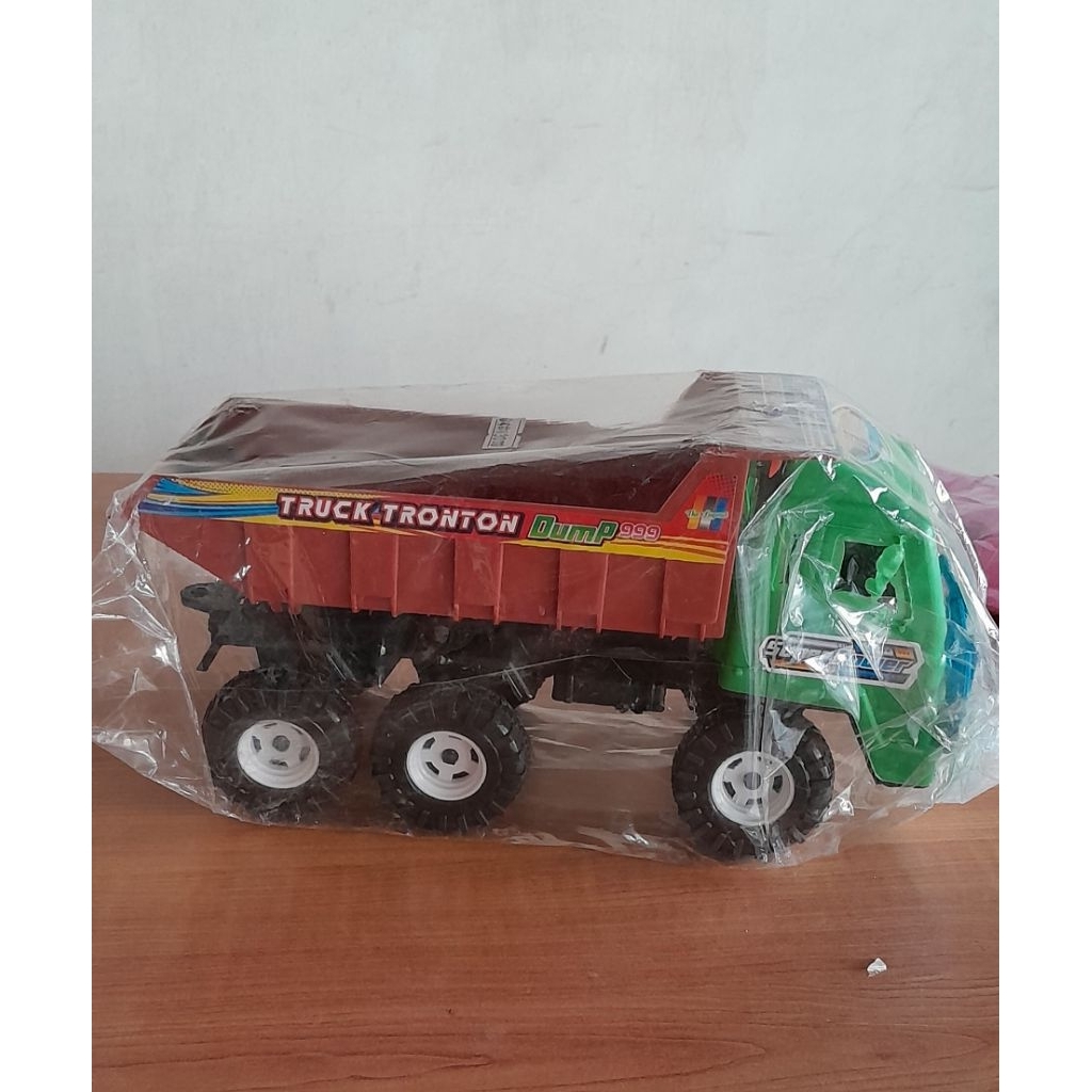 Miniatur Truck tronton