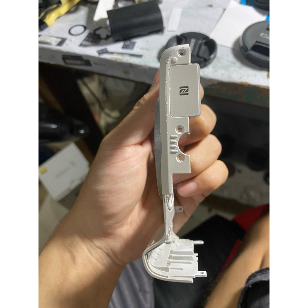 FRONT COVER CANON EOS M3