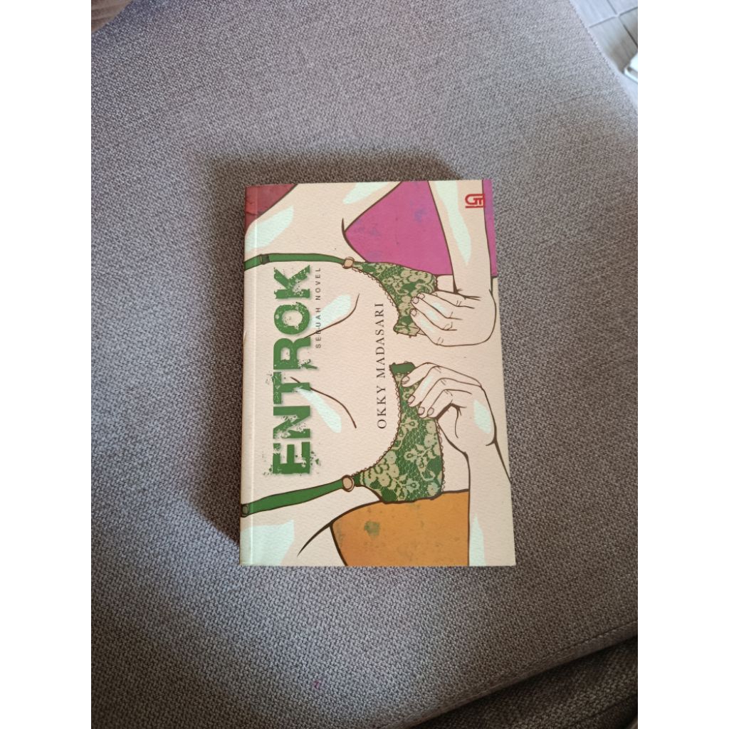 [PRELOVED] BUKU NOVEL ENTROK