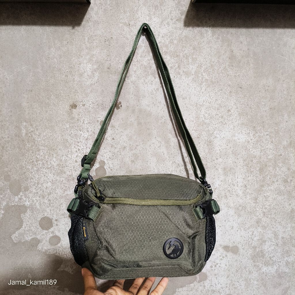 TAS SELEMPANG BLOODS COMPRE OLIVE ORIGINAL NEW