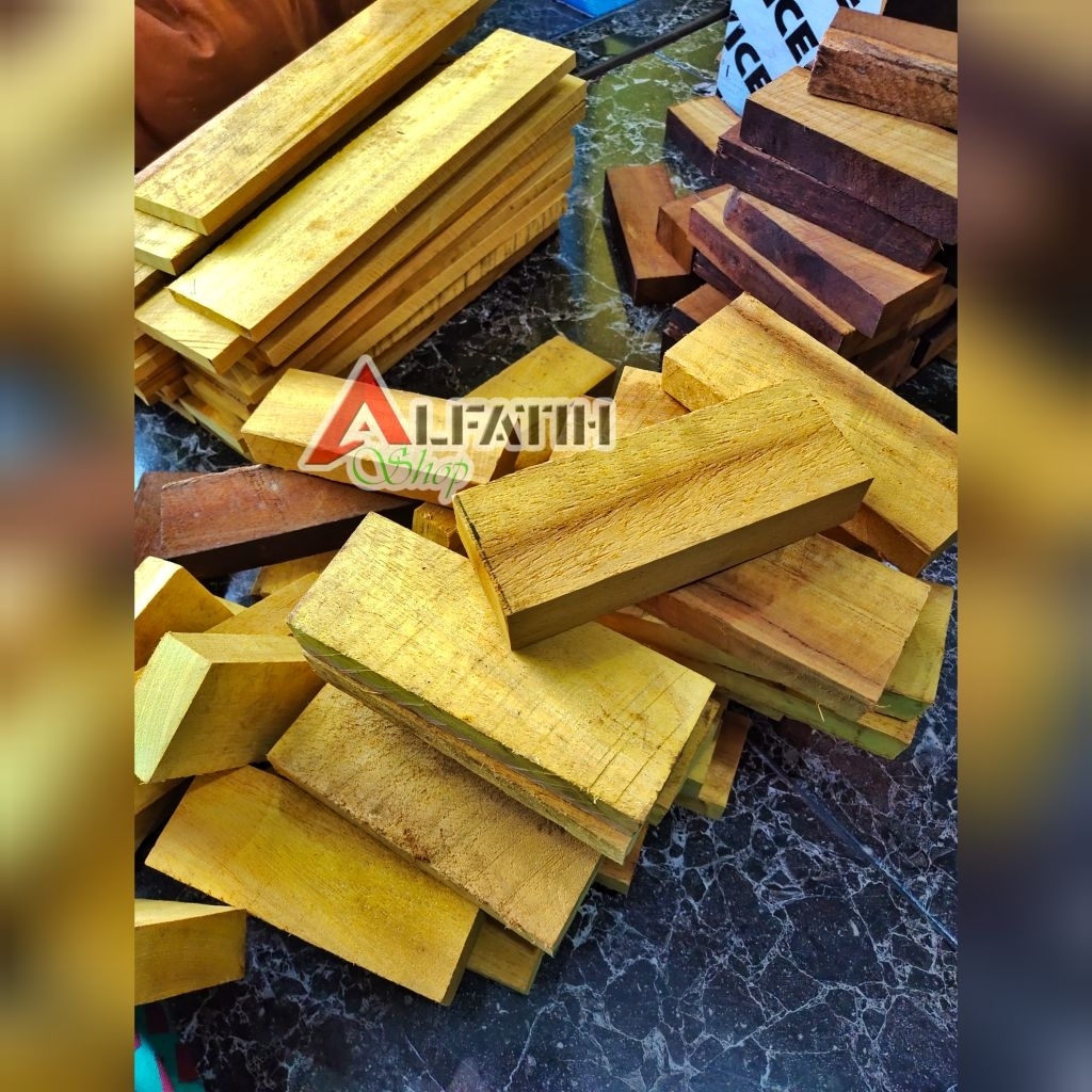 balok kayu nangka 6,3x4,1 cm full kuning