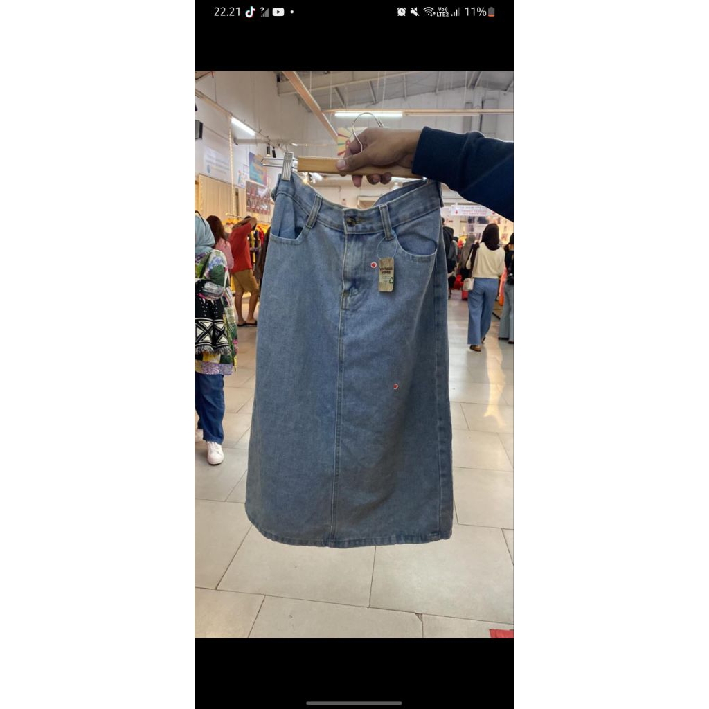 ROK LEVIS