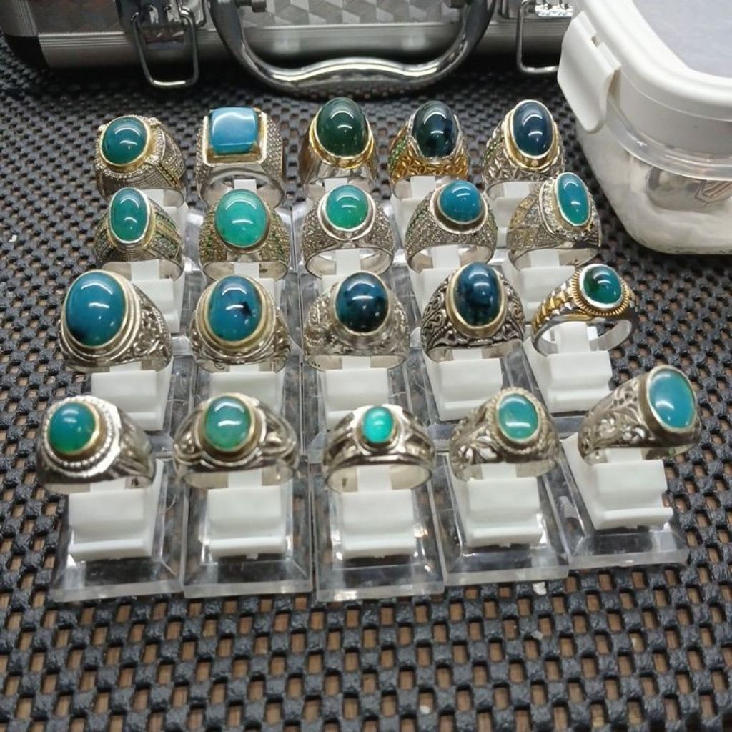 Borongan cincin bacan