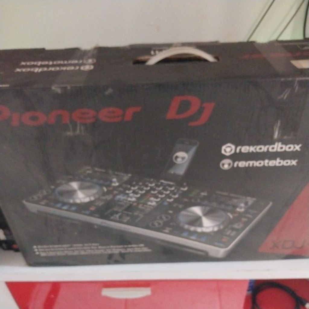 XDJ R1