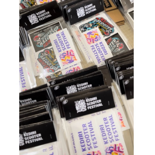 

TBLZ – Premium Vinyl Sticker Pack