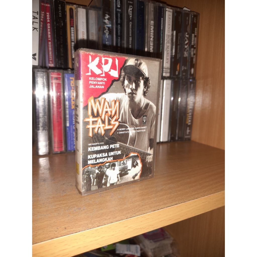 Kaset Iwan Fals - Kelompok Penyanyi Jalanan