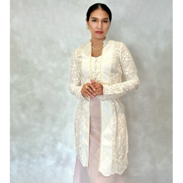 KEBAYA KATUN LENGAN PANJANG KUTU BARU BROKEN WHITE MOTIF BORDIR