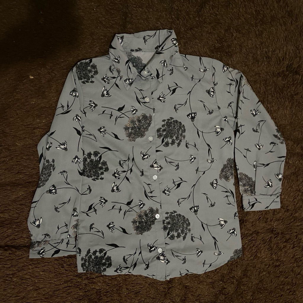 [PRELOVED] KEMEJA MOTIF