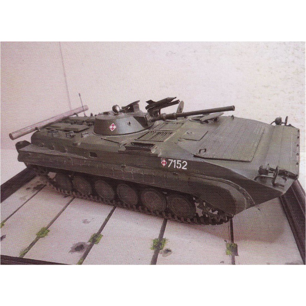 DIY Model Kertas Kendaraan tempur infanteri Uni Soviet era Perang Dingin - BMP-2