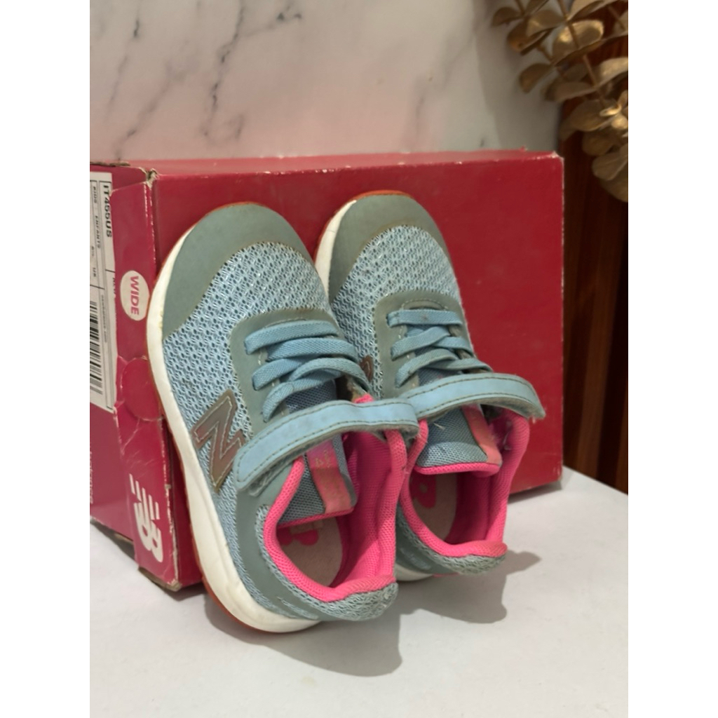 sepatu anak second original new balance