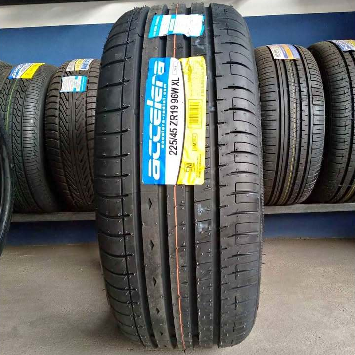 BAN MOBIL 245 45 R19 ACCELERA PHI - BAN MOBIL RING 19 MURAN 245/45 R19