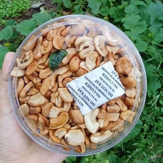 

kacang Mede pecahan matang original 250gr