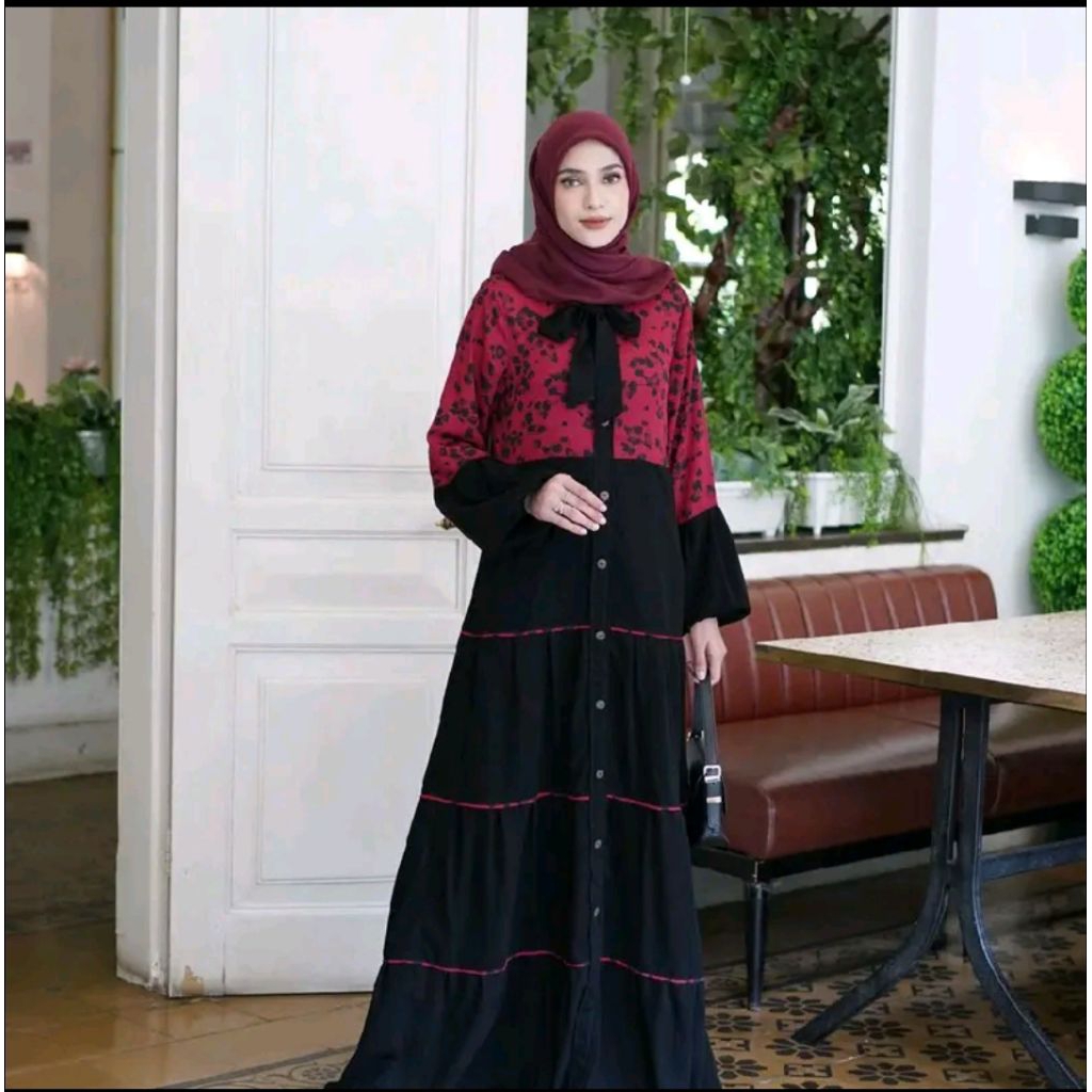 Abaya Hania Byjironah abaya hitam jetblack kombinasi kain sifon motif.