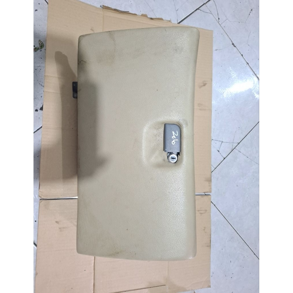 laci koran koropak dashboard bagian kiri accord cielo 94-98