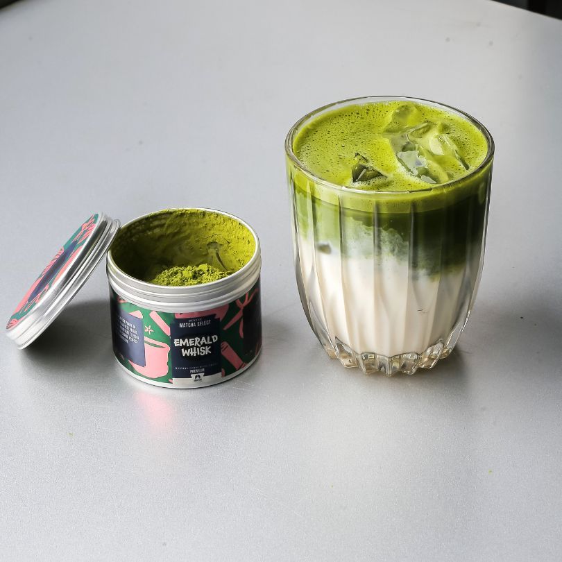 

MATCHA PREMIUM | EMERALD WHISK | DENYUT | 30GR PURE MATCHA