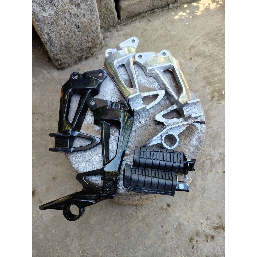 DUDUKAN FOOTSTEP POSTEP VEGA R NEW LAMA STANDART