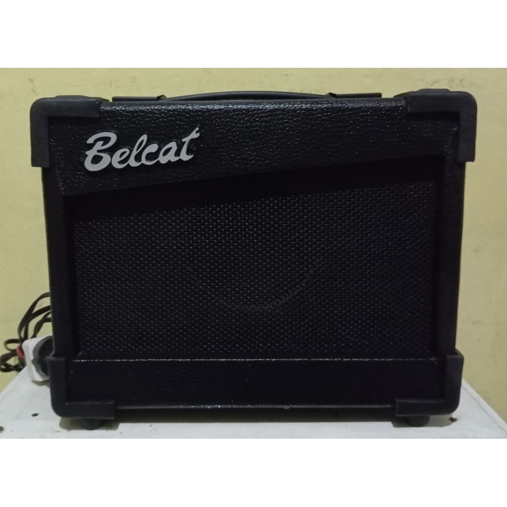 amplifier/salon  gitar listrik/akustik