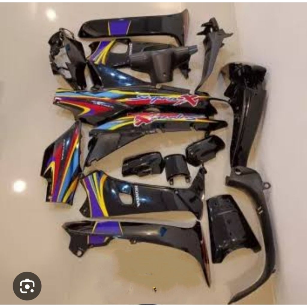 Cover body  full set supra x 100  lama warna hitam