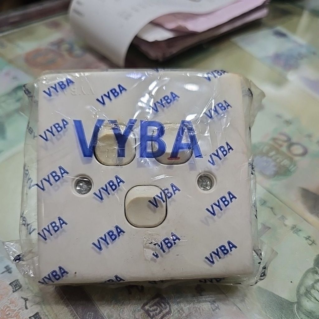 saklar vyba triple cakar