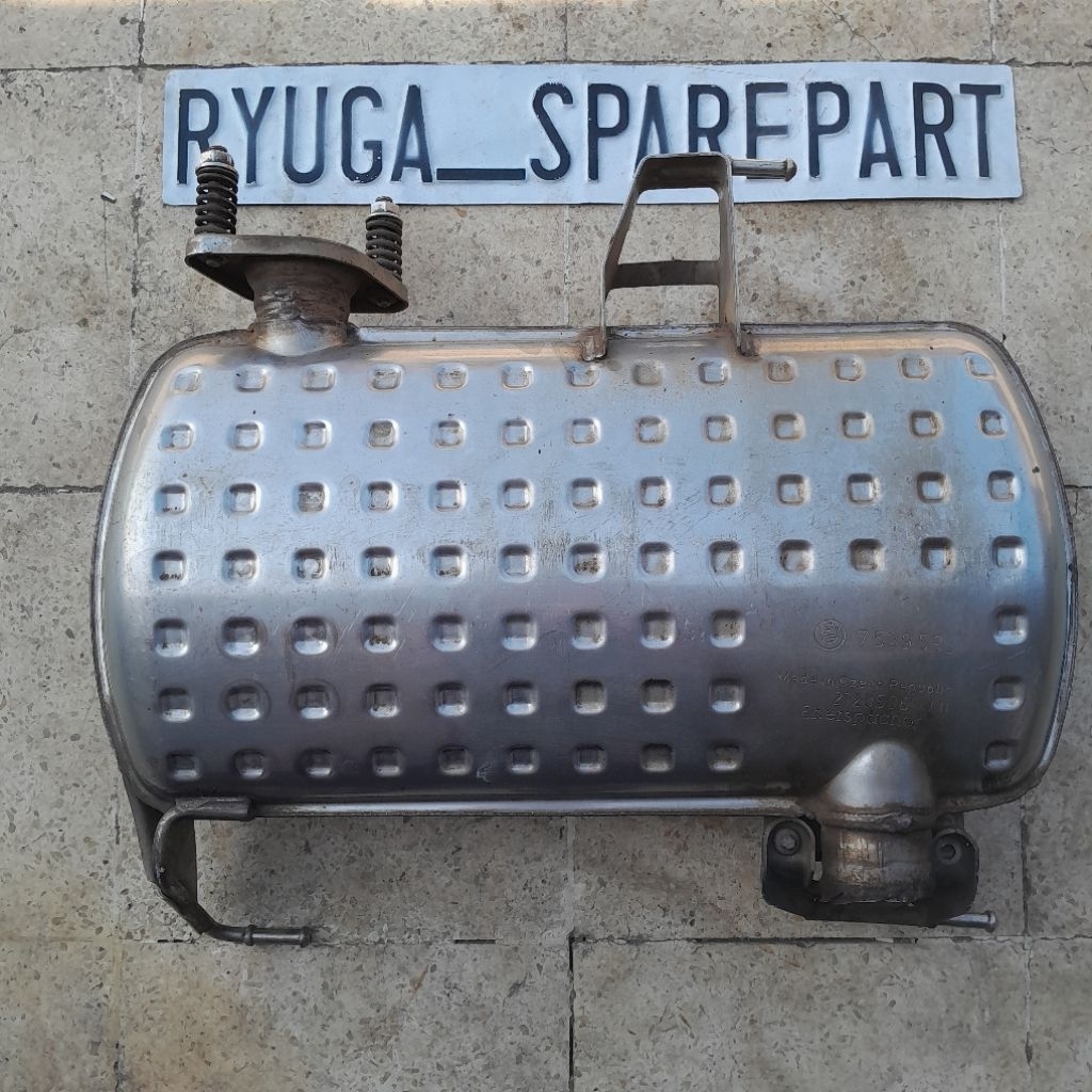 silencer exhaust muffler knalpot belakang original BMW E90 320i 7539583