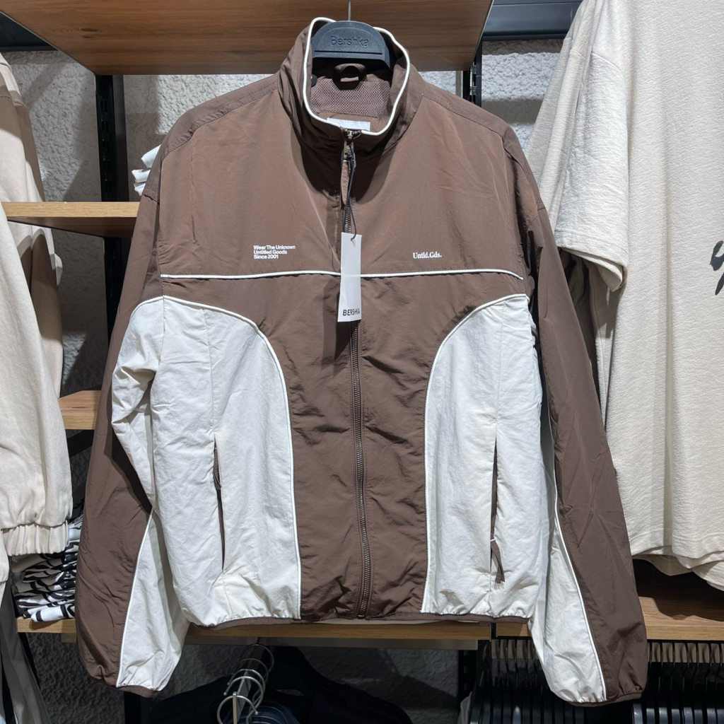 Jaket Parasut BERSHKA MEN Jastip (jasa titip)